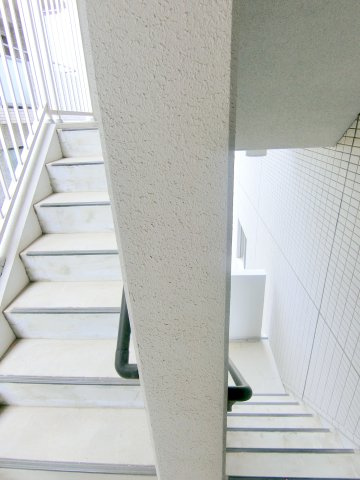 メゾンドアーク南大井のその他共用部分|共用階段