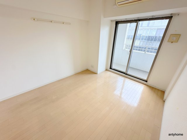 セイワパレス大手前西　仲介手数料無料の寝室