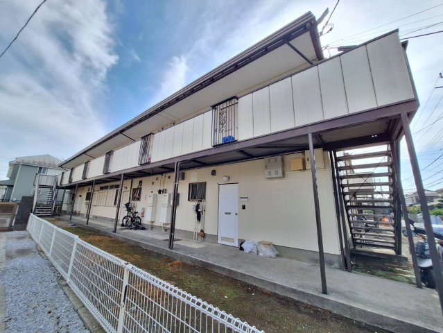 ハイツ向原Bのエントランス