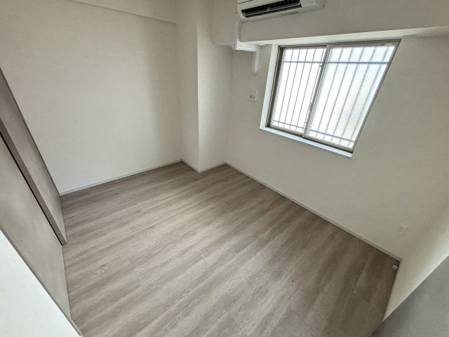 【寝室】