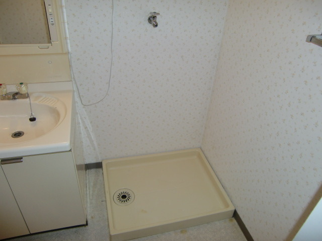 神戸市灘区高徳町１丁目の賃貸マンションの洗面所