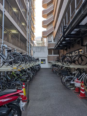 【その他共用部分】 | ベイステート安間 | 自転車置き場です