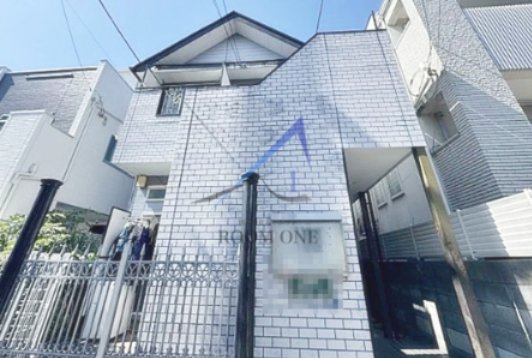 スプリングハウスのエントランス|エントランスです。