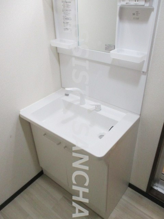 綴マンションの独立洗面台