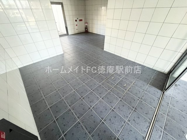 CITY　SPIRE鶴見のロビー