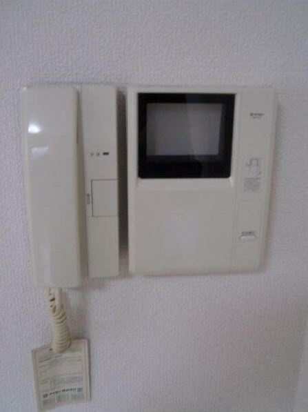 スカイコート新宿曙橋の設備|モニター付きインターホン
