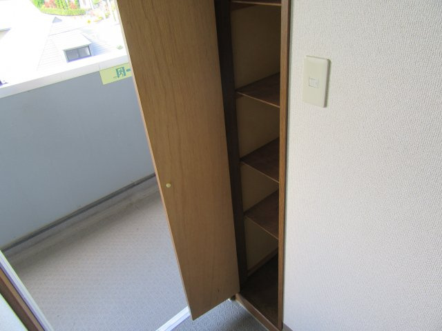 山形市南館西のアパートの収納|下駄箱