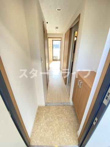 大阪市淀川区木川東３丁目の賃貸マンションの玄関