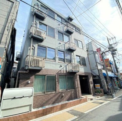 【外観】 | カーサアルバ | 鉄筋コンクリート造のがっちりとした建物。