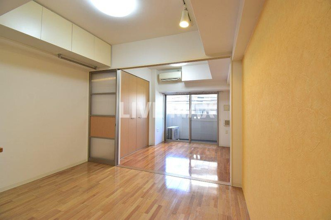 【寝室】セレニテ江坂四番館