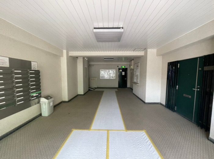 和泉台マンションのエントランス
