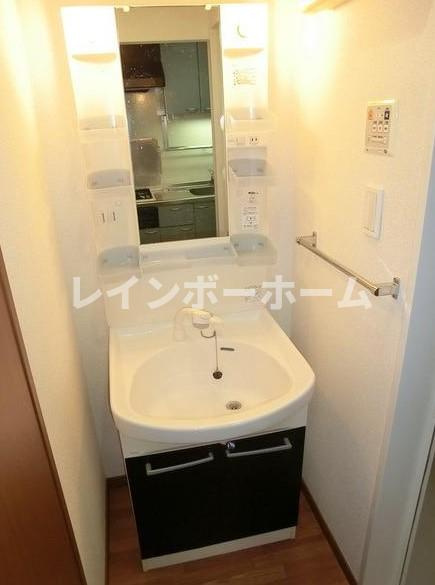 カーサ松戸【仲介手数料：50％OFF】対象物件！の洗面所