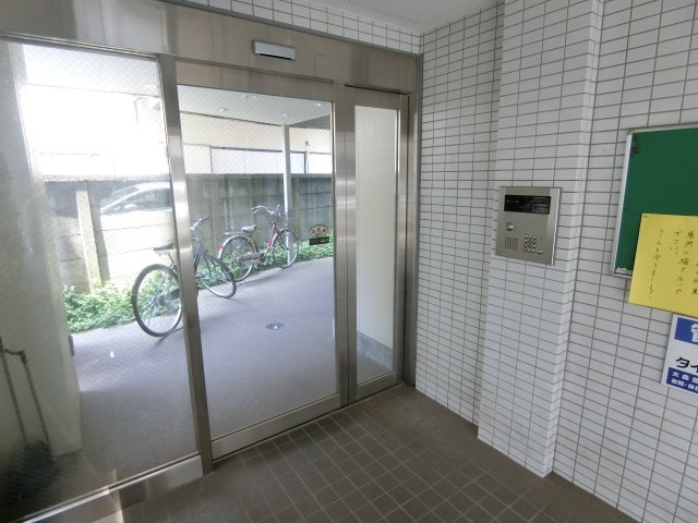 ジュネス澤木のエントランス|オートロックあり