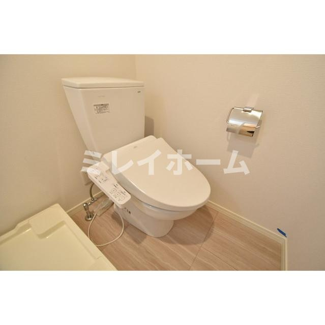 キャトル梅屋敷のトイレ|同建物内別のお部屋の参考写真になります。