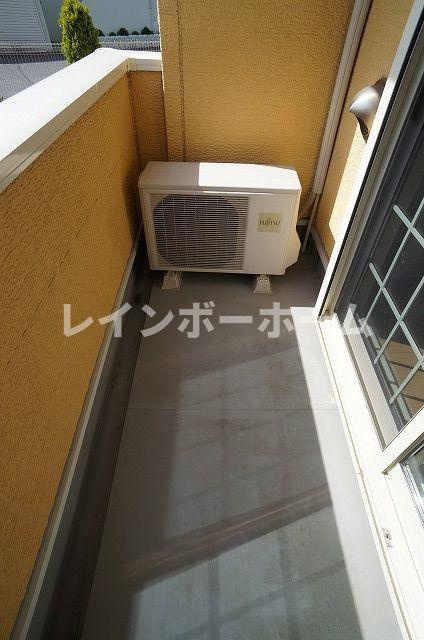 プリムヴェールのバルコニー|バルコニーからの眺めを楽しみながら食事をしませんか