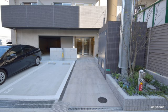 La CASA 新北野Ⅱ 仲介手数料無料のエントランス