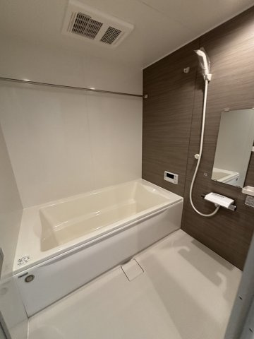 GBASE忍ケ丘の浴室
