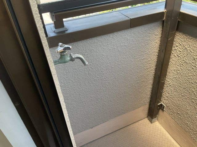 【バルコニー】