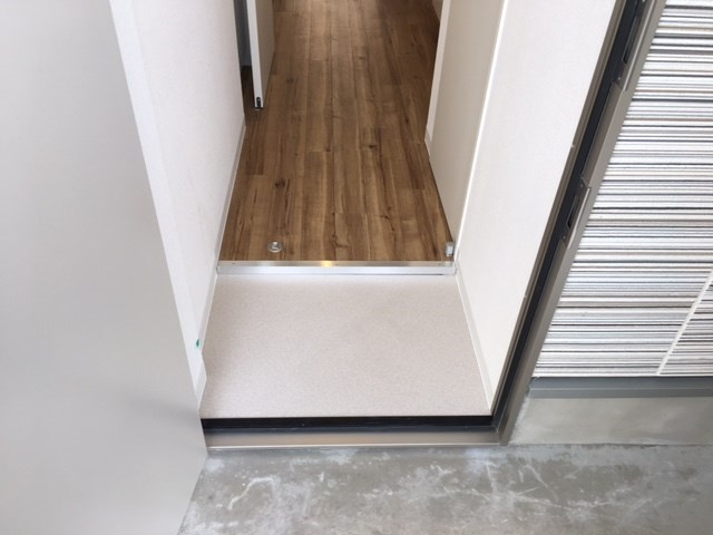 【玄関】 | オータムバレー江北 | 同一仕様写真