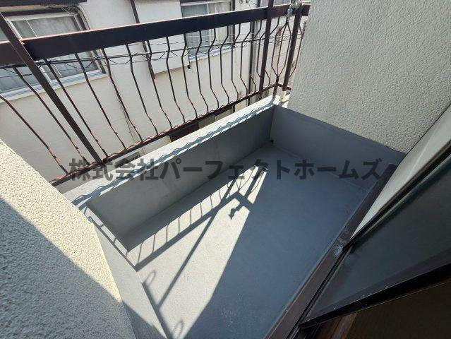 堀溝3丁目戸建　賃貸のバルコニー|お洗濯にも便利なバルコニー付き