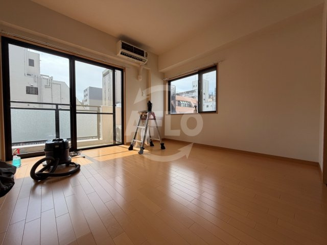 天満泉マンションの洋室