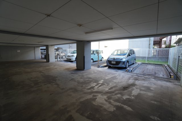 【駐車場】 | リエス千葉新宿