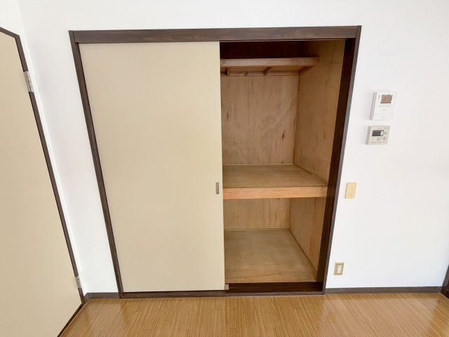 アビタシオン庚午A棟の収納