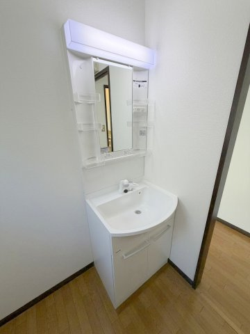 アビタシオン庚午A棟の洗面所