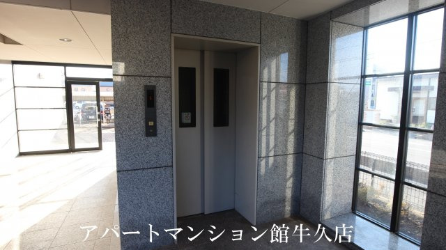 キャッスルタルイ参番館のエントランス