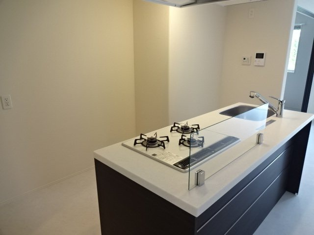 エンジェル府中Ⅱのキッチン|※別号室参考写真です