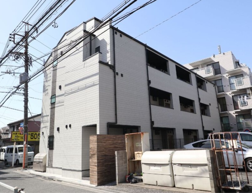 エクセレント大宮の外観