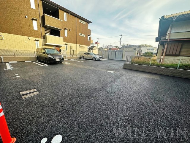 D-square湊町の駐車場