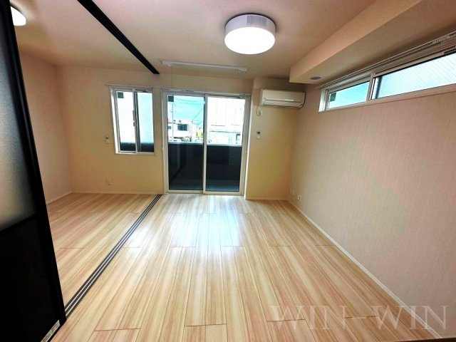 D-square湊町の居間・リビング