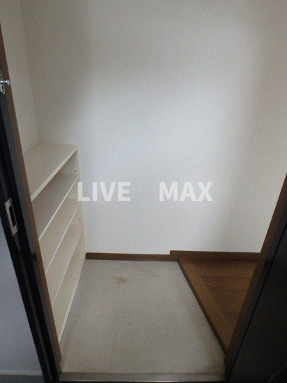 【玄関】アールマンション 