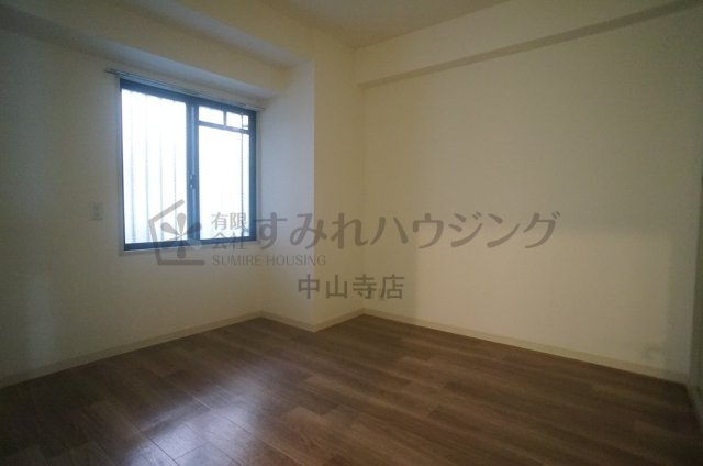 ツインパレス北伊丹の寝室