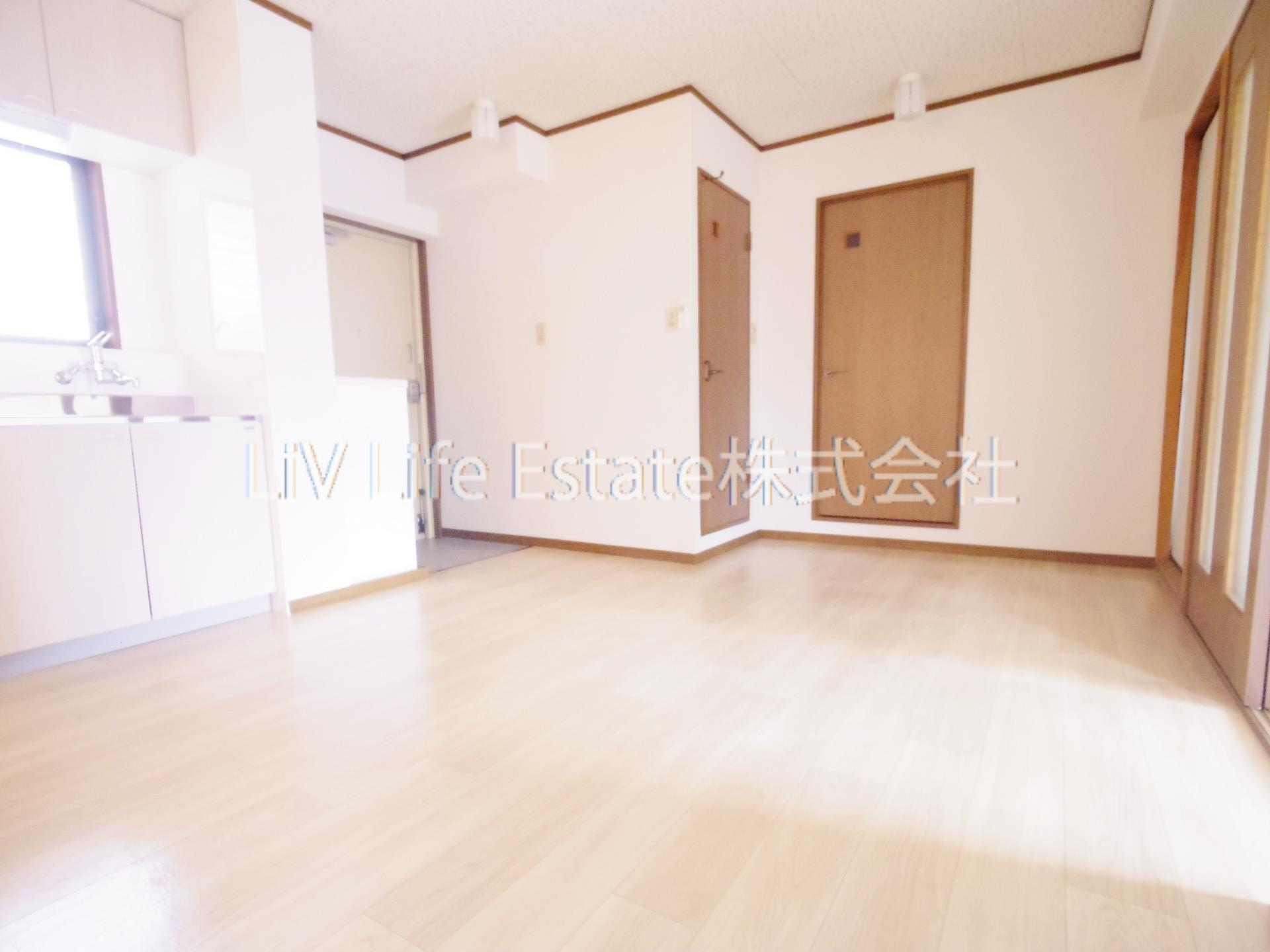 東大和市中央２丁目の賃貸マンションの居間・リビング
