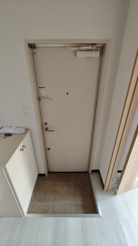 【玄関】サンビルダーパールビル
