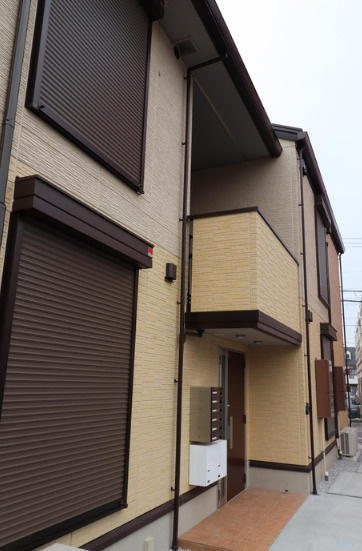 アブリールの外観