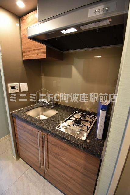 大阪市西区靱本町２丁目の賃貸マンションのキッチン