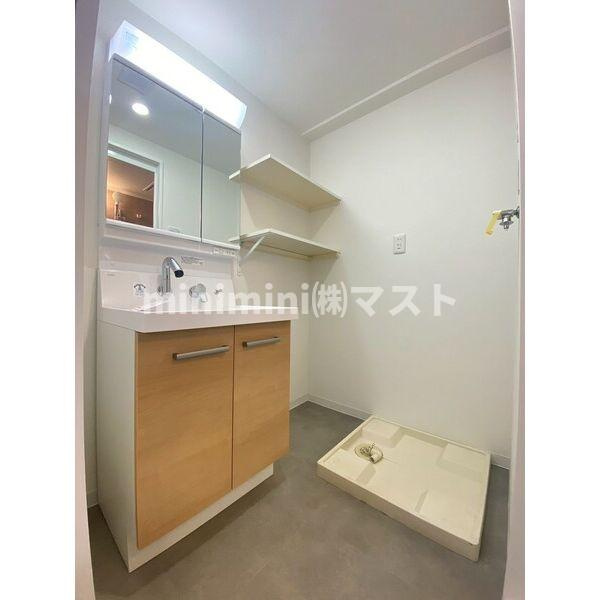 大阪市西区九条１丁目の賃貸マンションの洗面所