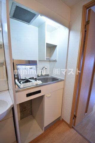 大阪市中央区上本町西２丁目の賃貸マンションのキッチン