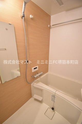 旧プレール・ドゥーク堺筋本町Qの浴室