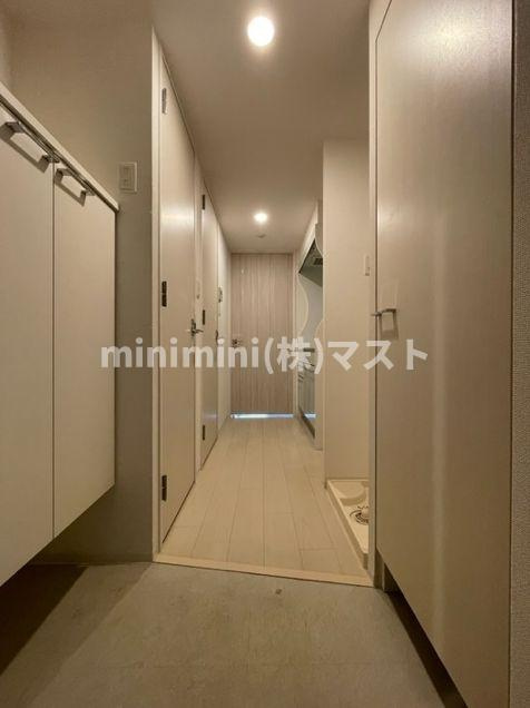 大阪市中央区内久宝寺町３丁目の賃貸マンションの玄関