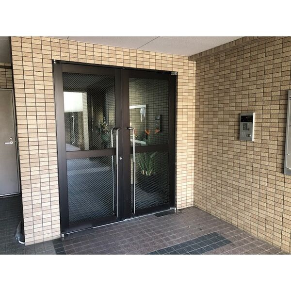 ヴェルディー橘のロビー