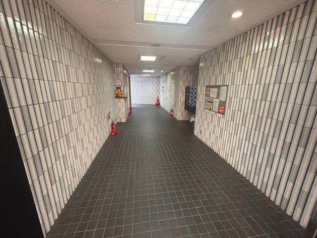 エルブ新大阪のロビー