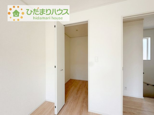 【駐車場】 | 土浦市都和第3　新築戸建 | ちょこっとした収納があることで、消耗品のストックをするのにも便利です☆