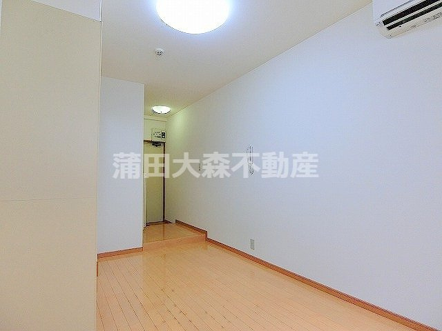 リック大森町の居間・リビング