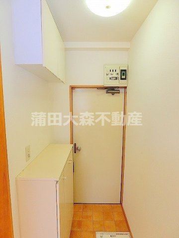 リック大森町の玄関