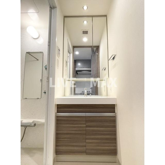 【洗面所】World Residence 大手町