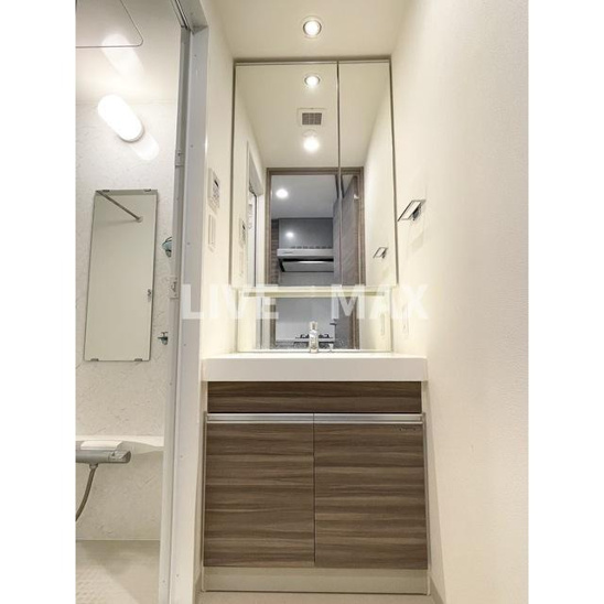 【洗面所】World Residence 大手町 